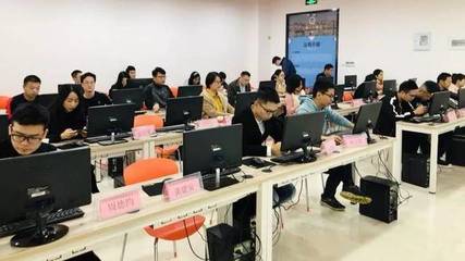 首批職工學(xué)堂掛牌 探索最適合你的計算機技術(shù)培訓(xùn)