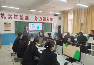 西安旅游職業(yè)中等專業(yè)學(xué)校為長安區(qū)公交公司職工開展計算機技能培訓(xùn)